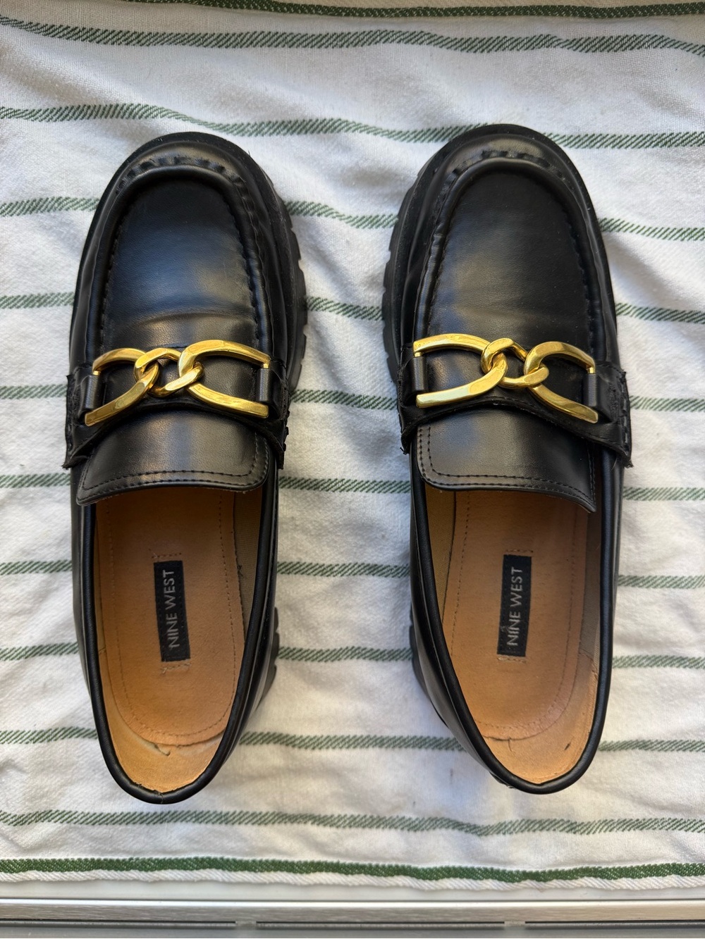 Nine West Gables Loafer / Size 7 / Black